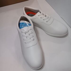 Nice lace up casual dress shoes sz5 in box very nice looking with slacks